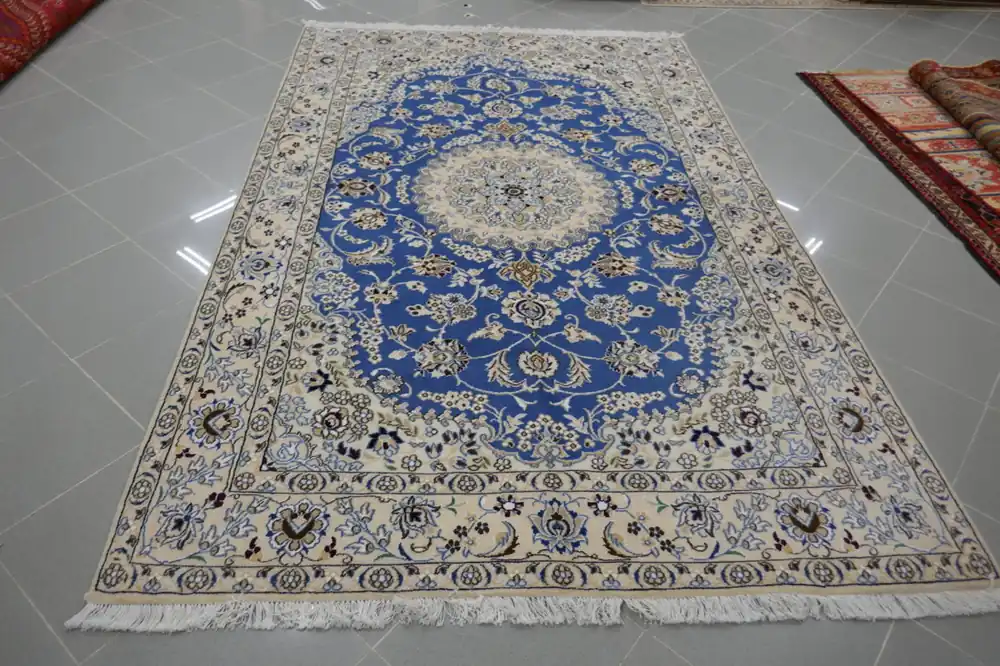 Tappeto Nain 9 Fili Persia Fondo Azzurro 245×155-N.12687