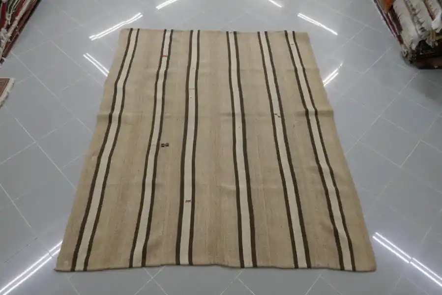 Kilim Persiano Lori-Bakhtiari Antico 202×166-N.10542