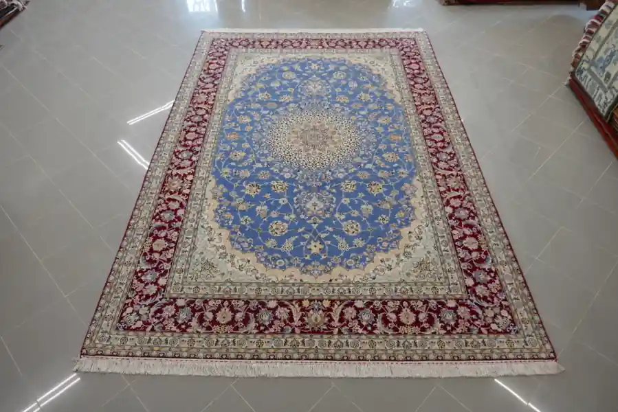 Tappeto Persiano Nain 6 Fili, Ordito Seta, Misto Seta, Fondo Azzurro 305×207-N.13254