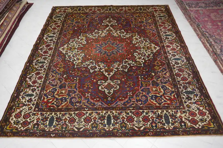 Antico Bakhtiari Persia 370×330-N.12526