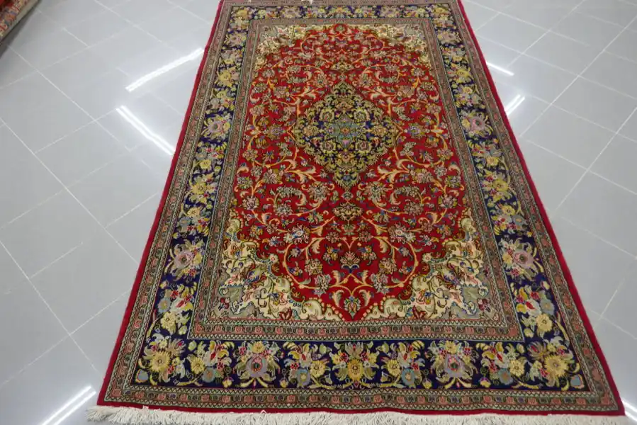 Tappeto Persiano Kum 242×150-N.11084