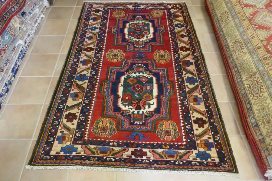 Tappeto Persiano Bakhtiari Gol Farang 225×144-N.10317
