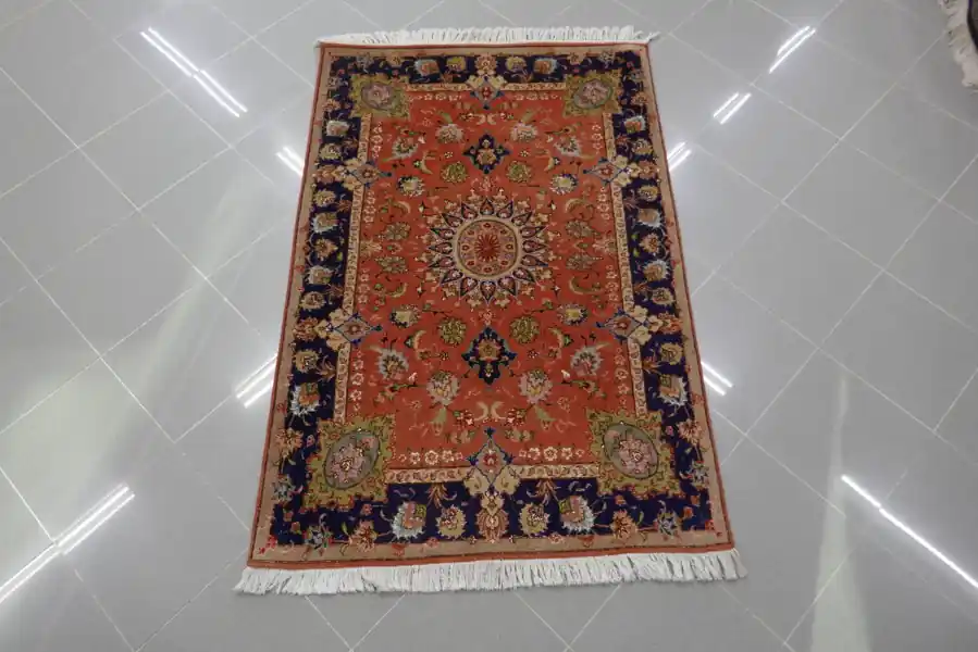 Tappeto Tabriz 50 Raj, Misto Seta, Extrafine Fondo Salmone 150×101-N.13869
