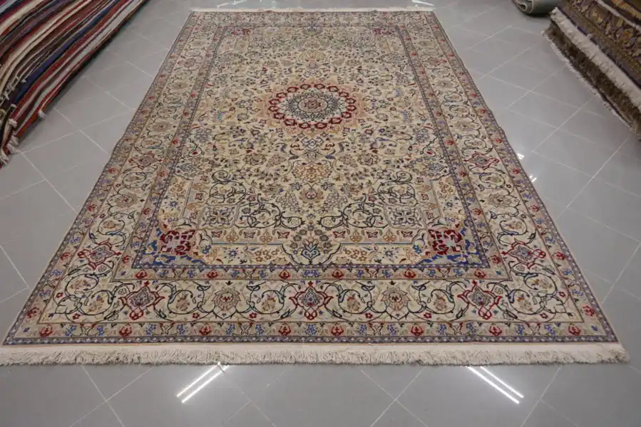 Tappeto Nain 9 Fili Misto Seta Fondo Avorio Da Sala 314×203-N.14033