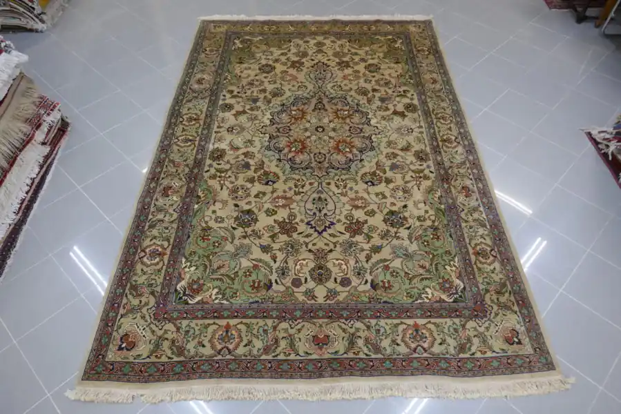 Tappeto Persiano Tabriz Fondo Chiaro 280×187-N.15004