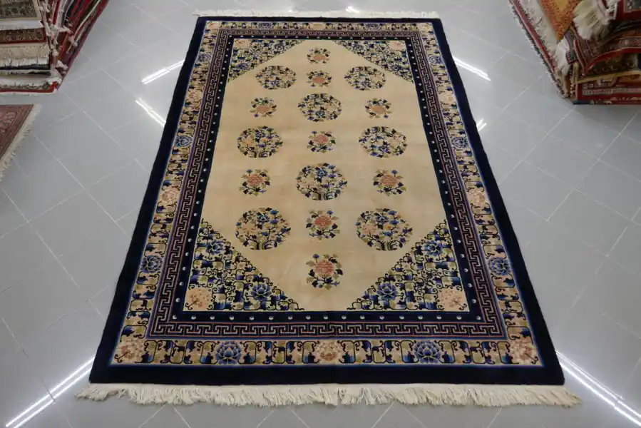 Tappeto Cinese Pechino Fondo Avorio 273×183-N.14535