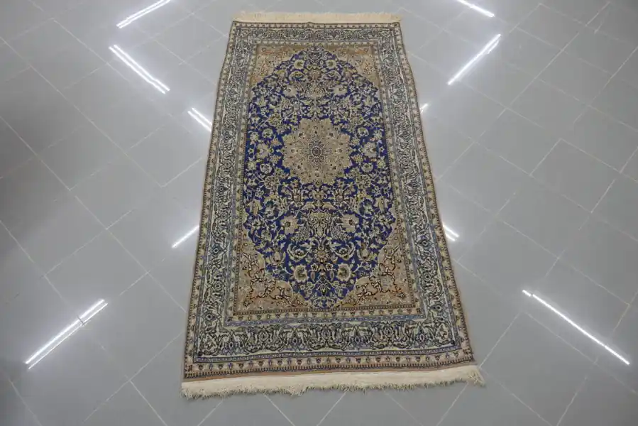 Antico Tappeto Nain 6 Fili Mista Seta Fondo Azzurro 205×110-N.12586