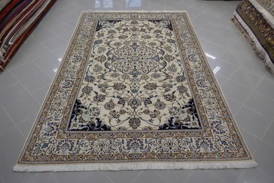 Tappeto Nain 9 Fili Fondo Chiaro Da Sala 300×202-N.13499