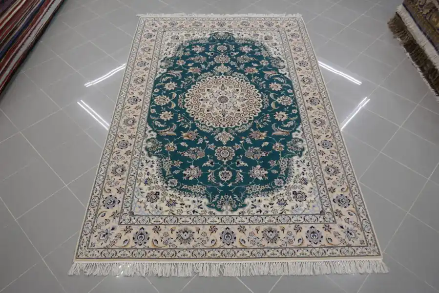 Tappeto Nain 9 Fili Persia Fondo Verde Misto Seta 233×156-N.14052