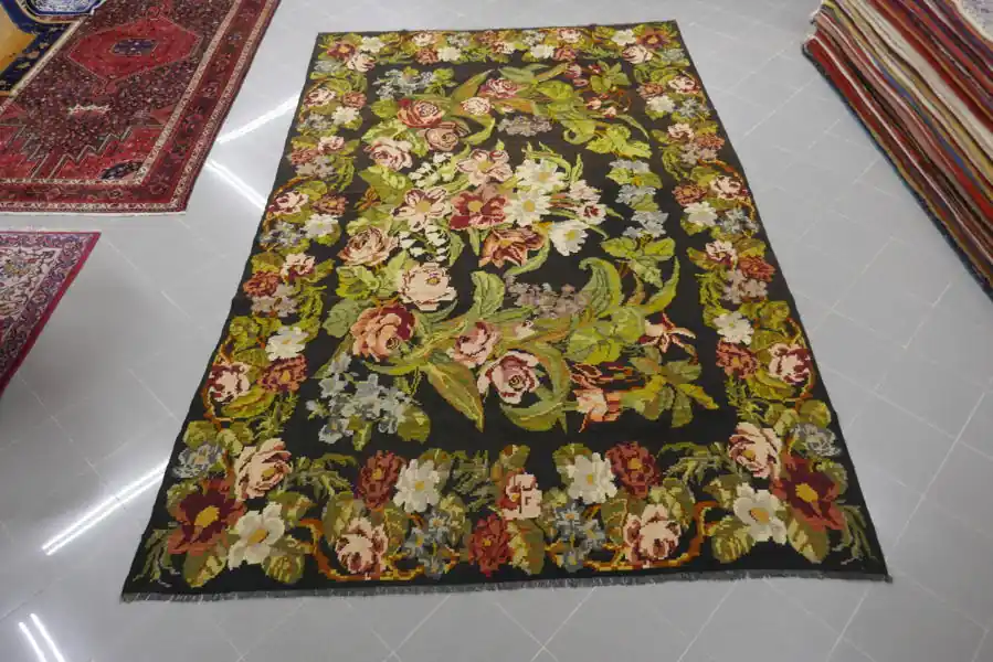 Kilim Caucasico Karabagh Motivo Aubusson 370×234-N.798