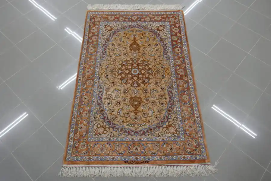 Tappeto Isfahan Extrafine Totalmente in Seta Firmato 164×110-N.12081