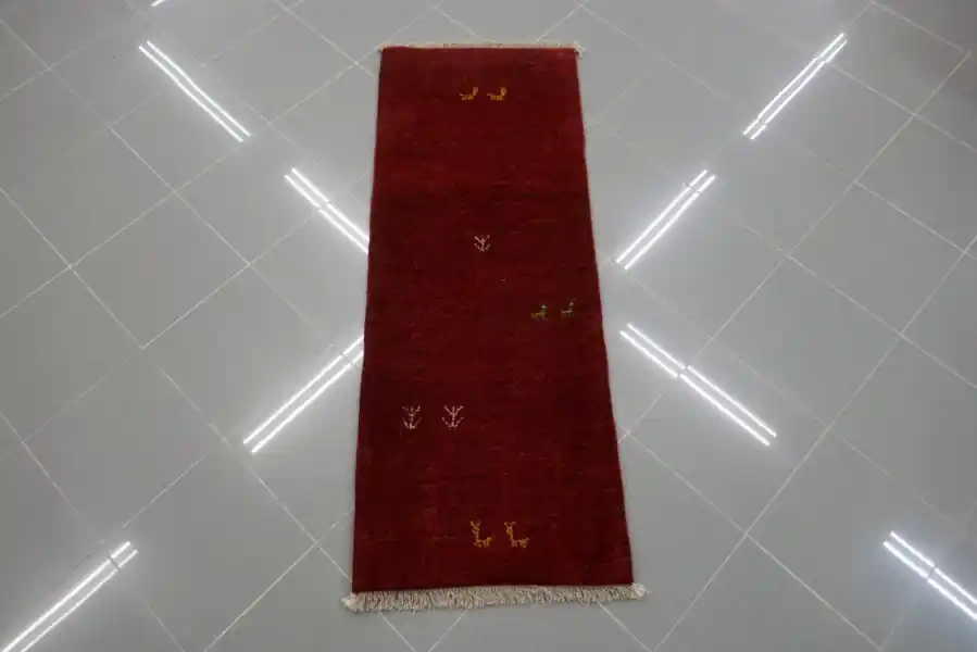 Tappeto Fondoletto Scendiletto Persiano Gabbeh Gashgai Fondo Rosso 141×53-N.14085