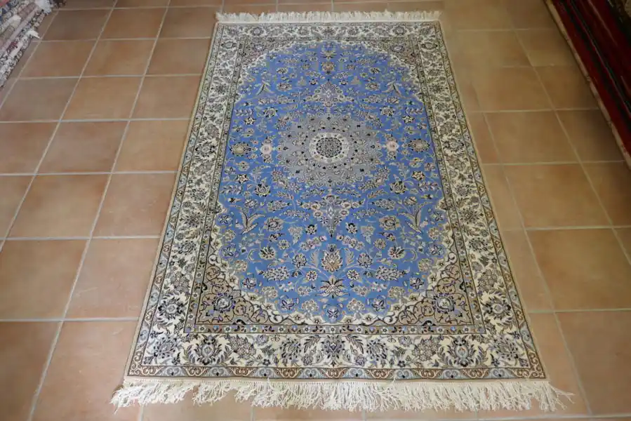 Tappeto Nain 6 Fili,Extrafine Misto Seta Fondo Azzurro 195×126-N.12054