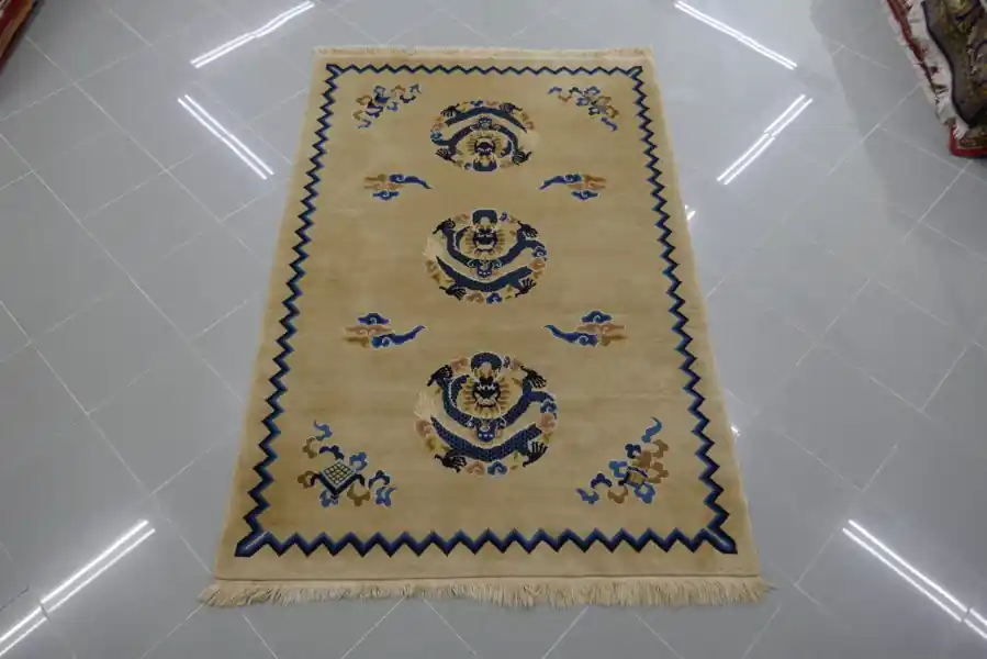 Tappeto Tibet Fondo Avorio con i Draghi 182×123-N.13764