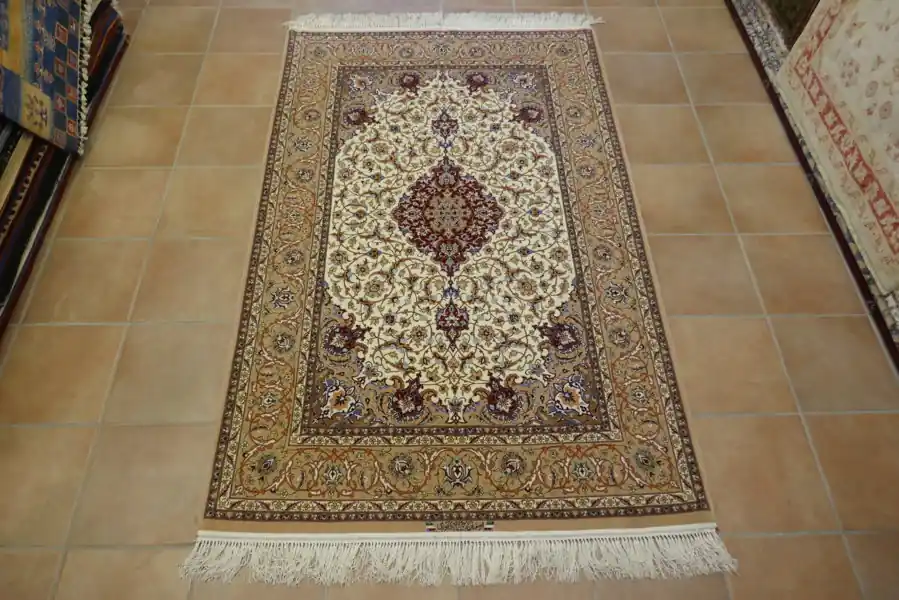 Tappeto Isfahan Extrafine Misto Seta Firmato 208X132-N.12089