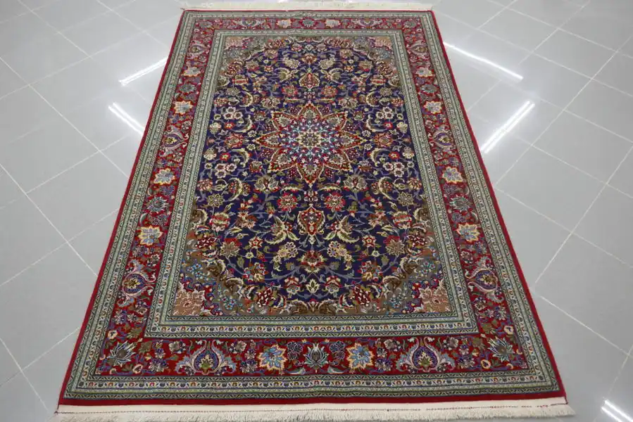 Tappeto Kum Persia Firmato Fondo Blu 220×135-N.12075