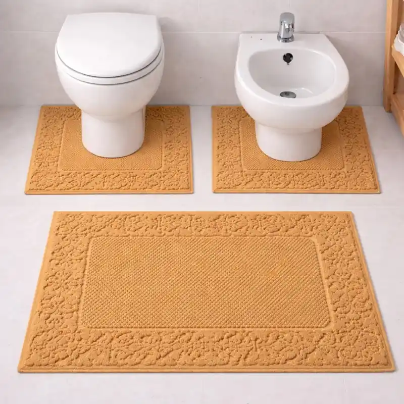 CLASSIC - Tappeto Set Parure 3 Pezzi da Bagno Tinta Unita con Greca in Rilievo - Spugna di Cotone - Beige