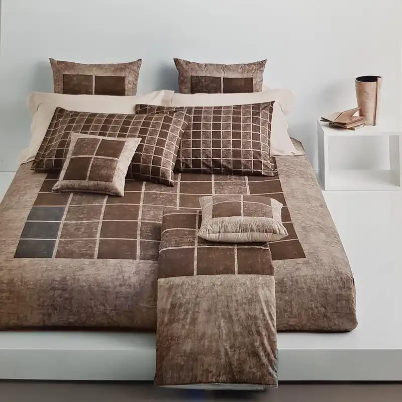 Lenzuola-copriletto completo in percalle Carrara MODULE marrone