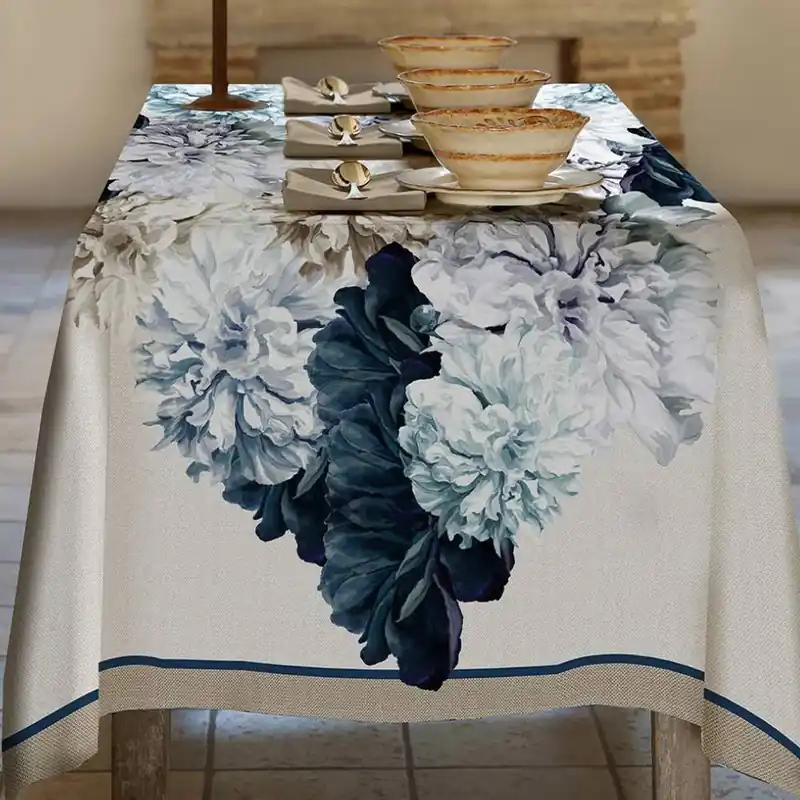 Tovaglia rettangolare RANDI in cotone AMARANTA blu floreale