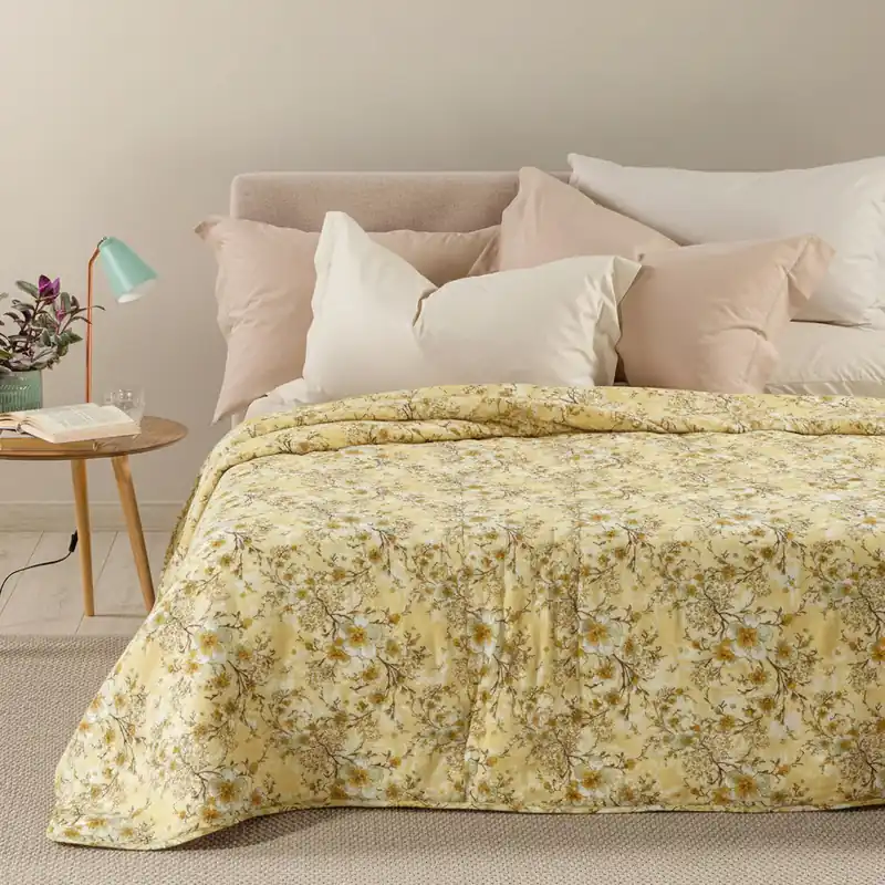 Copriletto primaverile matrimoniale in cotone Day Dream floreale beige