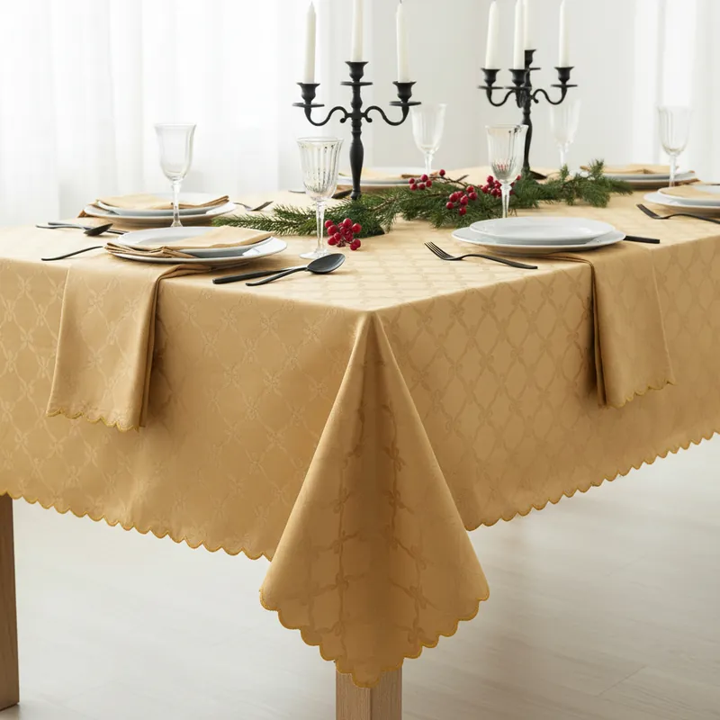 Servizio da tavola 160x270 in fiandra con 12 tovaglioli PARIGI oro