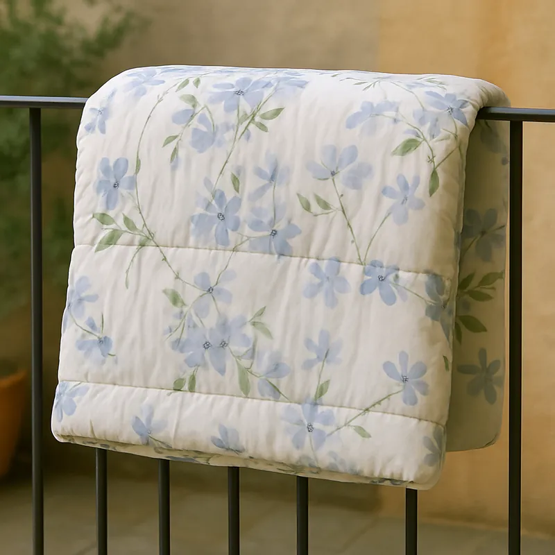 Copriletto trapuntato matrimoniale in cotone Heritage 8311 floreale azzurro