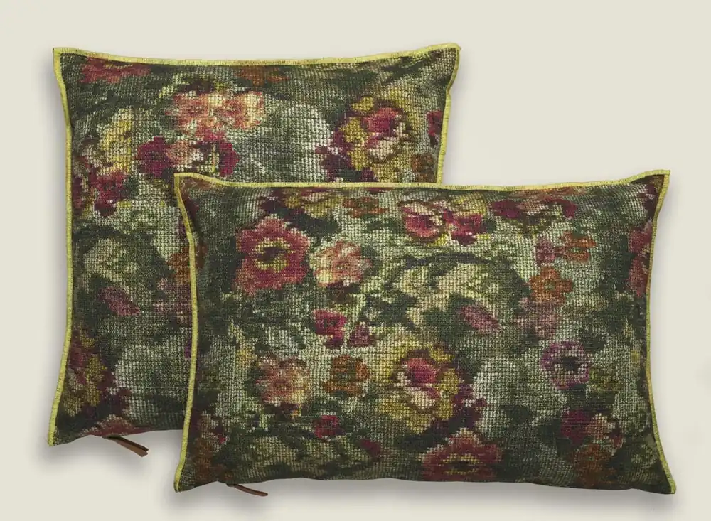GRANNY Cushion