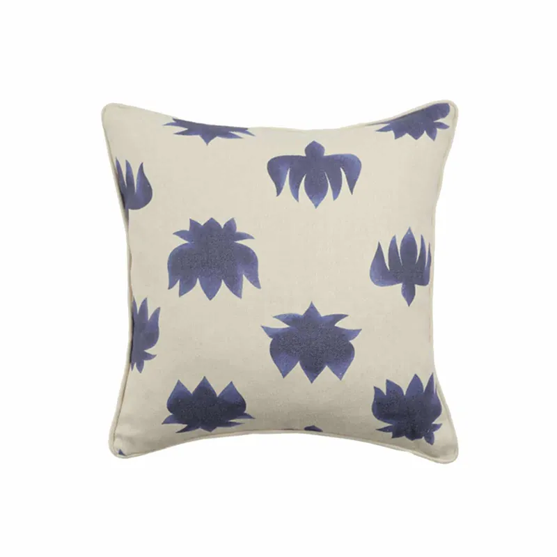 CUSHION NELUMBO