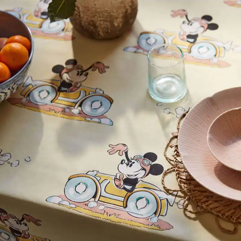 MINNIE ON THE MOVE-DDIF