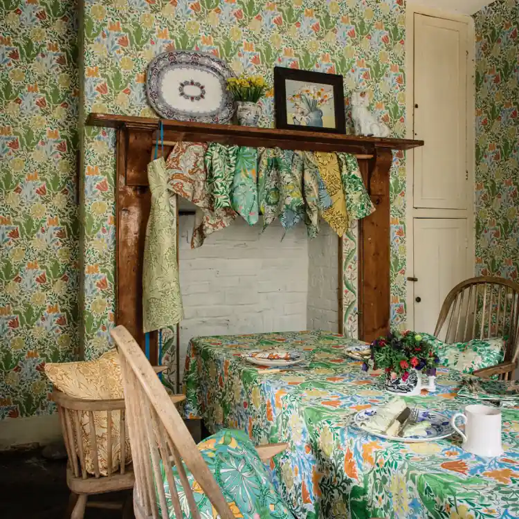 CARTA PARATI MORRIS & Co - COMPTON